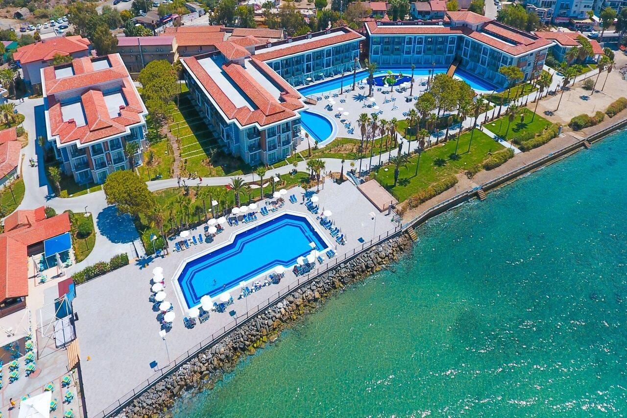 Ephesia Holiday Beach Club คูซาดาซี ภายนอก รูปภาพ
