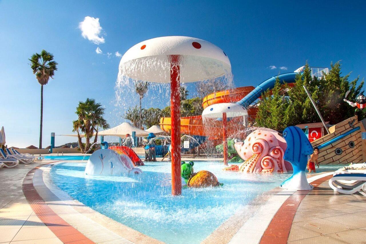 Ephesia Holiday Beach Club คูซาดาซี ภายนอก รูปภาพ