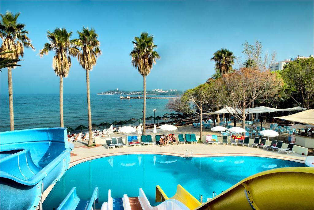 Ephesia Holiday Beach Club คูซาดาซี ภายนอก รูปภาพ