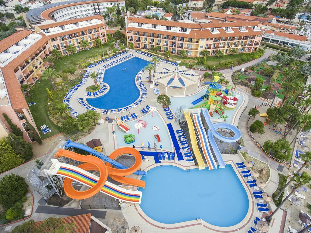 Ephesia Holiday Beach Club คูซาดาซี ภายนอก รูปภาพ