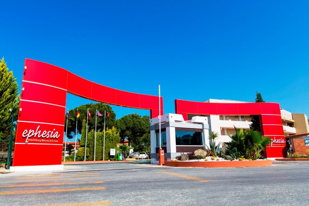 Ephesia Holiday Beach Club คูซาดาซี ภายนอก รูปภาพ