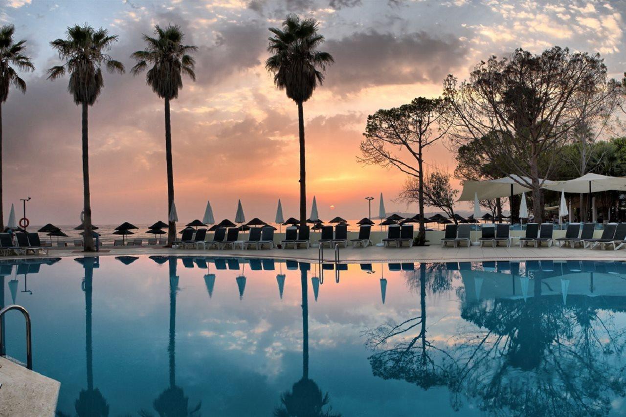 Ephesia Holiday Beach Club คูซาดาซี ภายนอก รูปภาพ