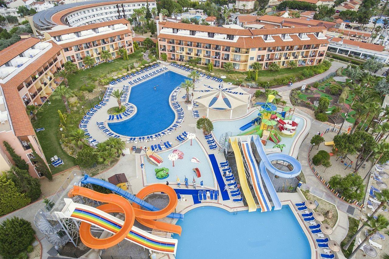 Ephesia Holiday Beach Club คูซาดาซี ภายนอก รูปภาพ